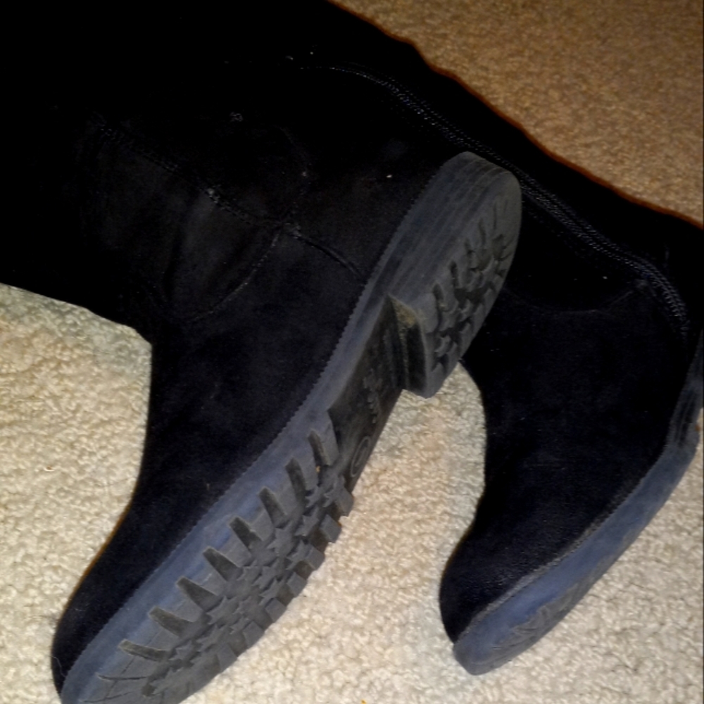 Black Boots